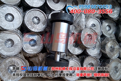 沖擊壓路機牽引車